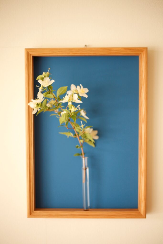 Frame flower vase LC oak dark blue