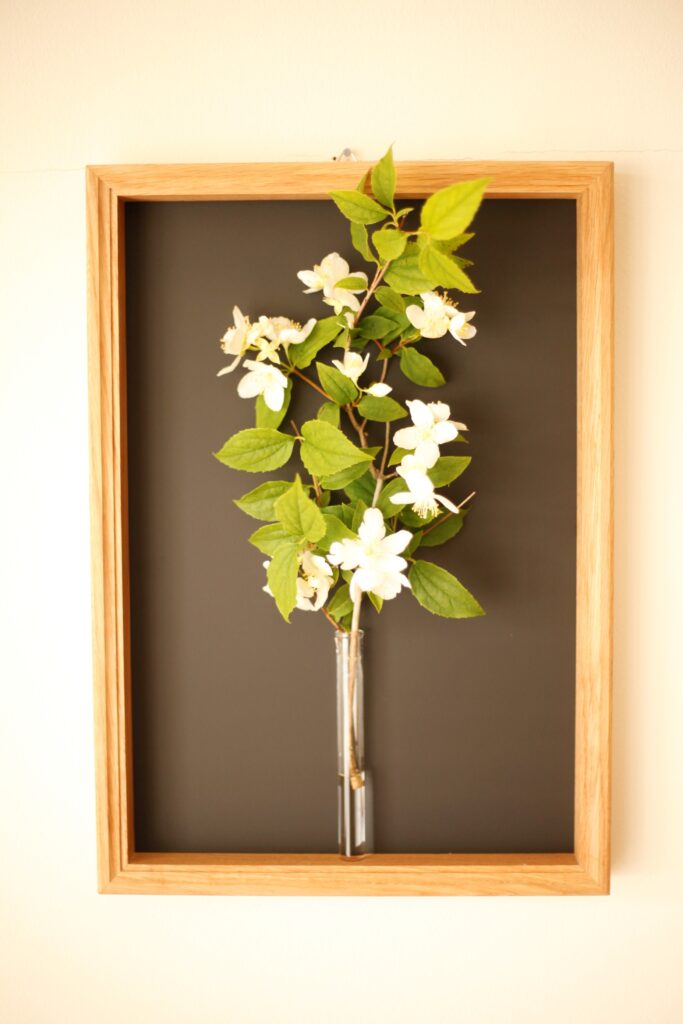 Frame flower vase LC oak black